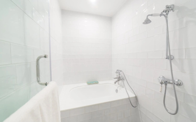 Tung Nam Lou Art Hotel