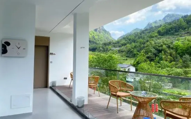 Xianxi Hotel (Zhangjiajie National Forest Park)