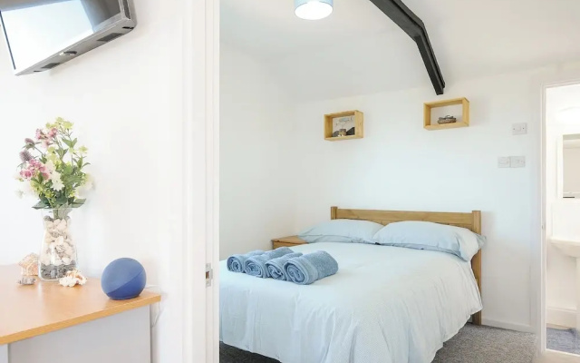 Lundy View Chalet