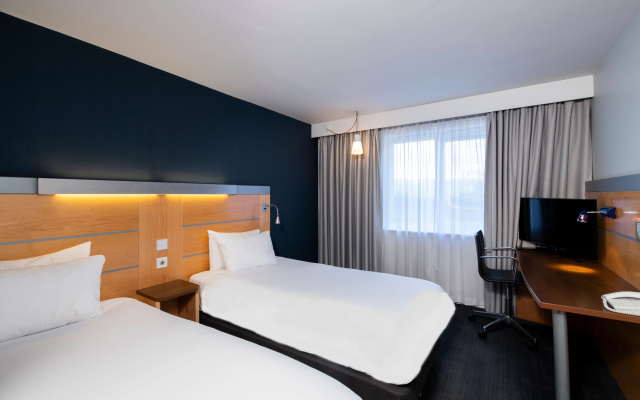 Express By Holiday Inn Warwick