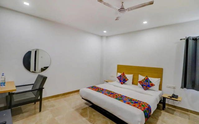 Fabhotel Premium Kashi