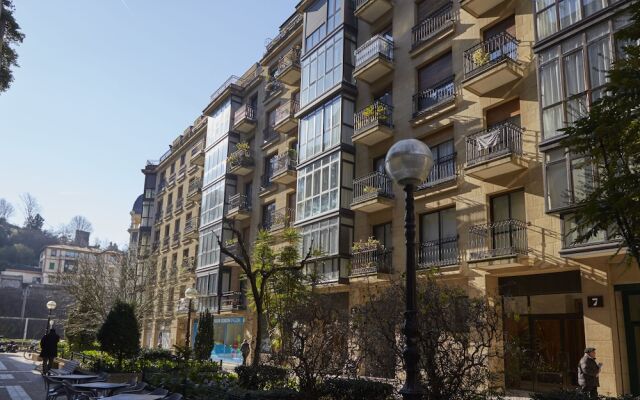 Апартаменты Zurriola Jazz Apartment by FeelFree Rentals вид на фасад