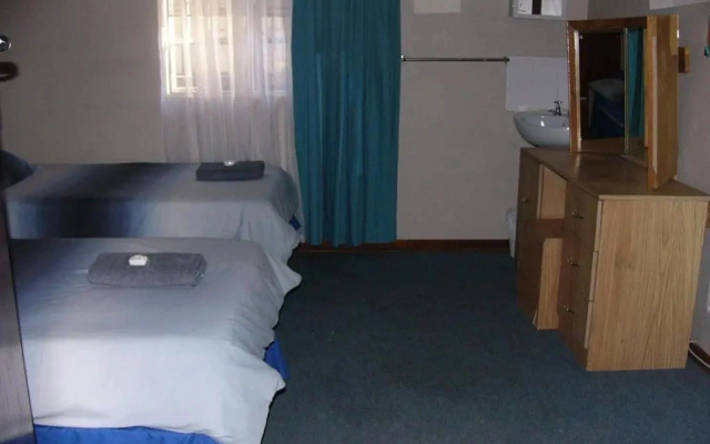 Strelitzia Guest House