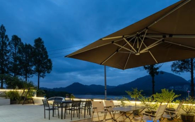 Floral Hotel·Yihu Yishu Hotel(Taiping Lake Scenic Area)