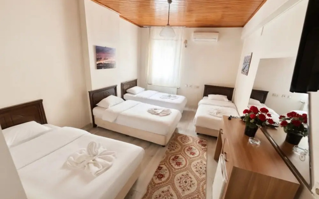 Hotel Efendi̇