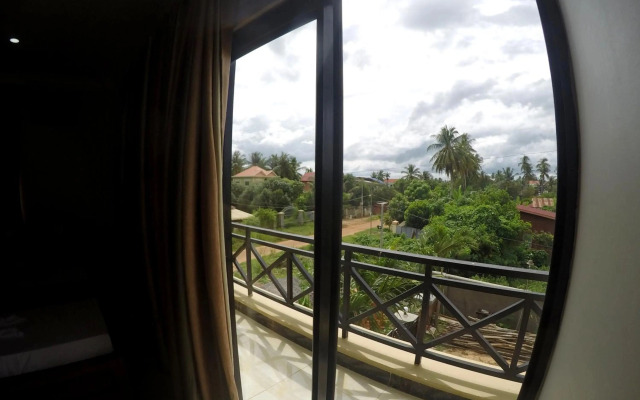 Blue Diamond Hostel