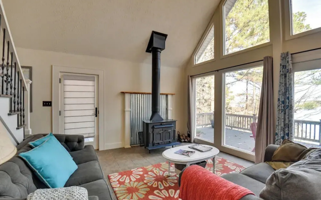 Buckhead Home w/ On-site Lake Oconee Access!