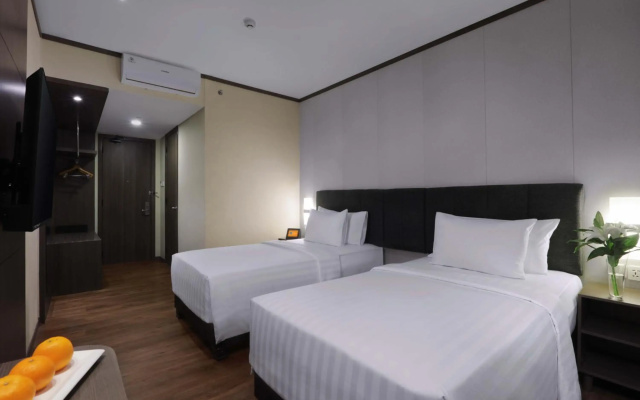 Harper Premier Nagoya Batam