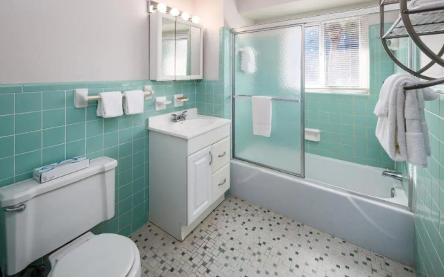 Seaspray Condos 210A