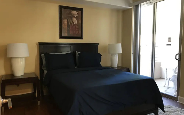 2 Bed 2 Bath in Studio City