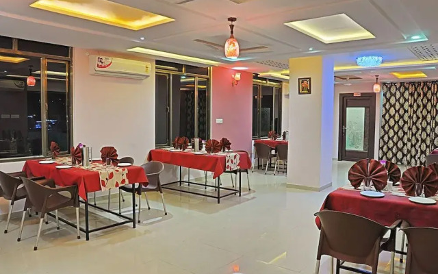 Hotel Shivam Fort View By OYO Rooms