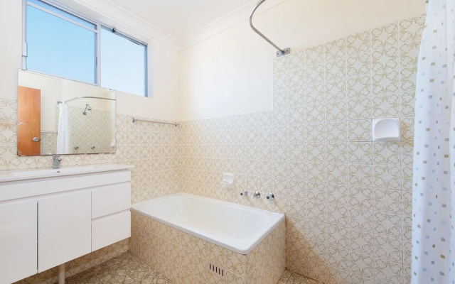 Thurlow Lodge, 6/6 Thurlow Avenue