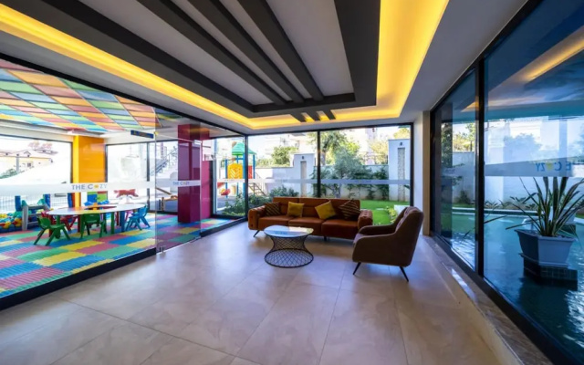 Modern Apartment With Shared Sauna in Alanya
