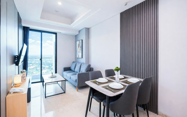 Comfy 2Br With City View At Capitol Suites Apartment