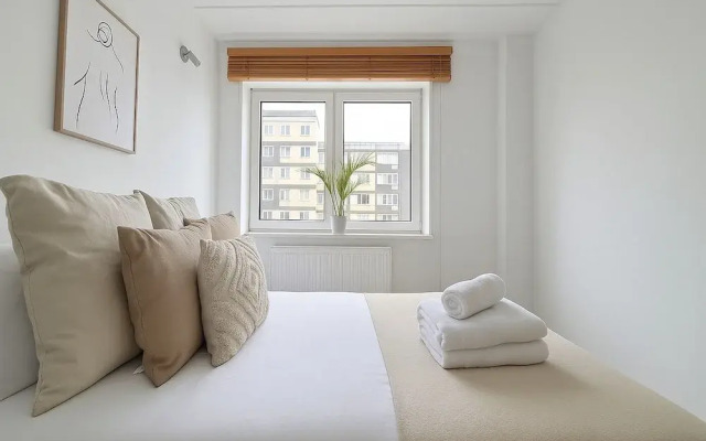 Elegant 2 Bedroom Apartment in Battersea