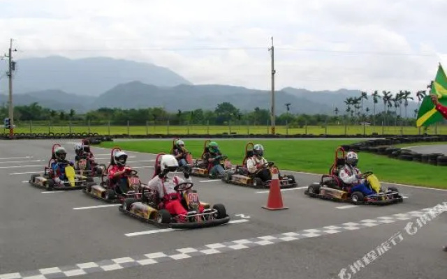 Guan Shan Falcon Hostel