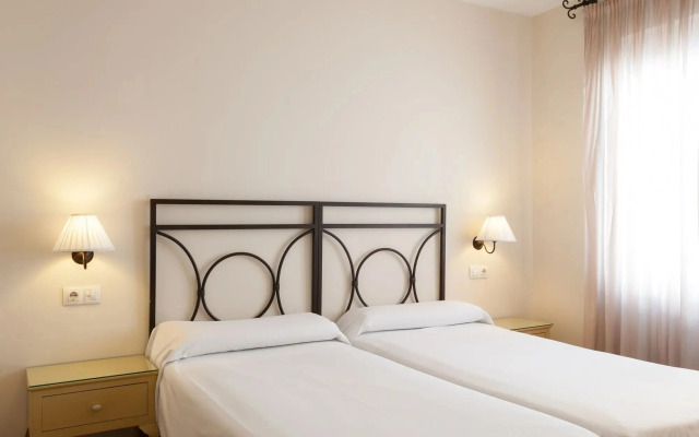 Hotel Murillo Reinoso