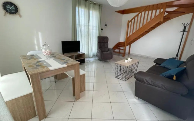 Charmant appartement duplex à 5min de Disney.