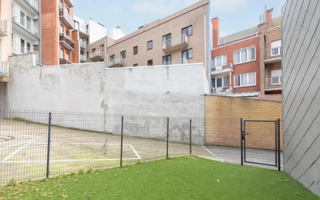 Apartment With Large Terrace in Mariakerke