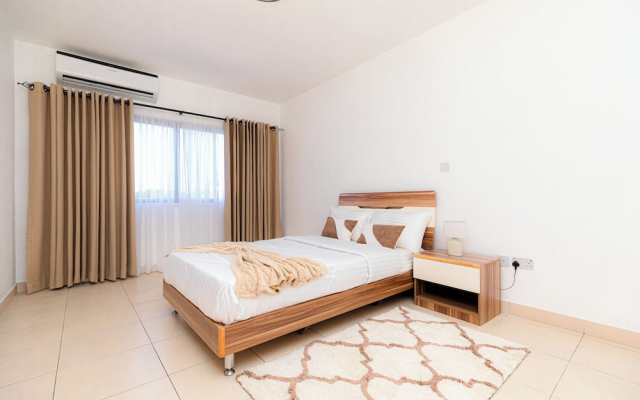 Polo Heights -Sky Suites