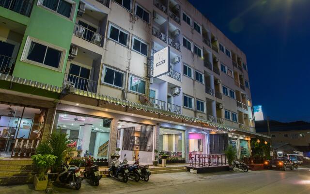 Отель Art Mansion Patong вид на фасад