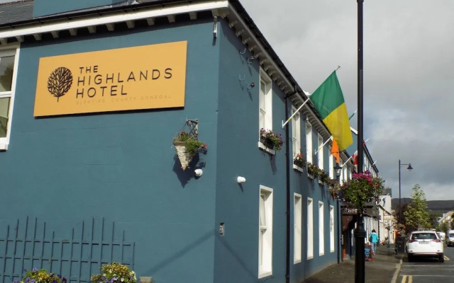 hotelImage