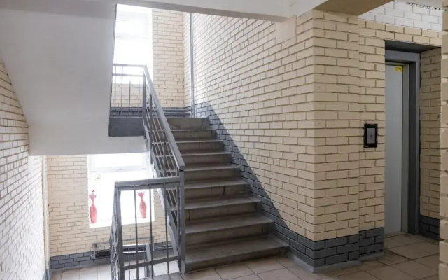 Apartment On Uchebnaya 7