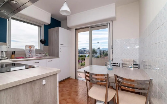 Grand T3 Juan les Pins, 2 balcons, proche plage