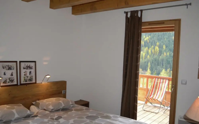 New House With Infrared Sauna and Stunning Mountain Views