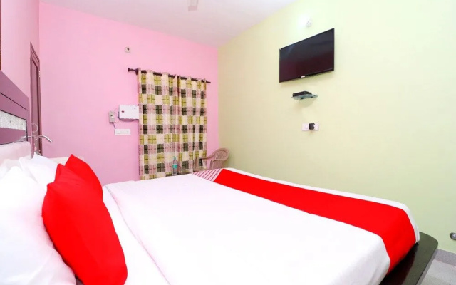 Oyo 39852 Hotel Noor