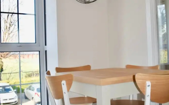 Modern & Renovated 2 Bedroom Flat in Rathmines