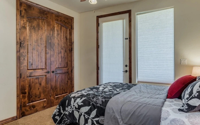 Beyond The Green 4 Bedroom Townhouse by RedAwning