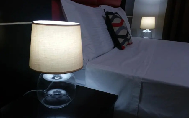Luxury Suites E
