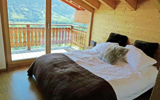 Chalet in Heremence With Stunning Alpine Views