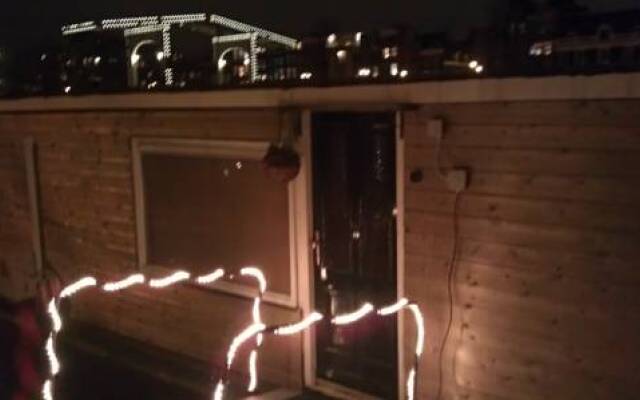 Отель Rent A Houseboat вид на фасад