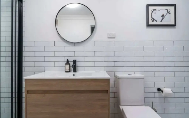 Loft Style Apartment in the Heart of Surry Hills