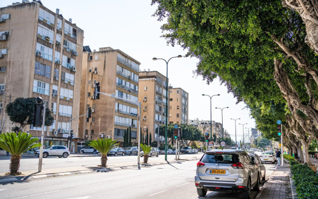 Windows on Netanya Luxury Penthouse Downtown