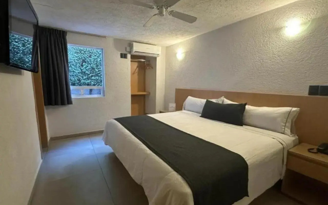 Hotel Emperador Centro Guadalajara y Remodelado
