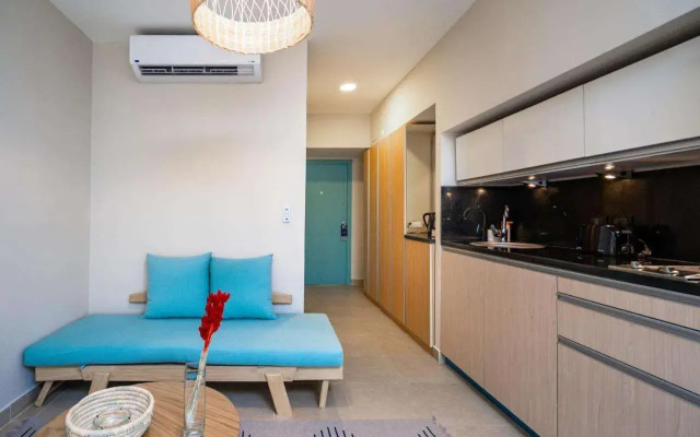 Redcon Suites