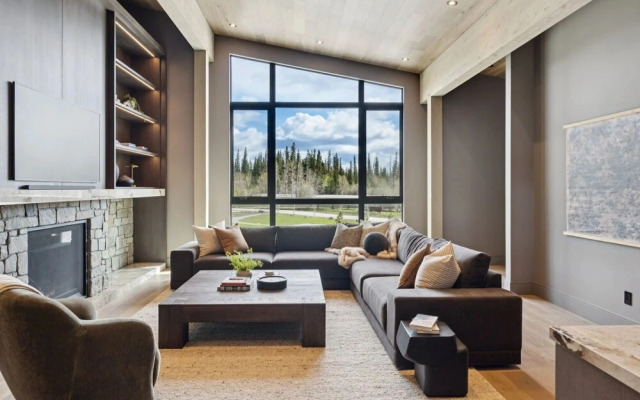 Sisu Lodge by Canmore Premier