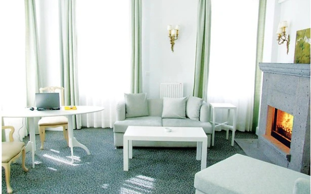 Kar-S Hotel