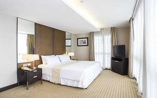 The Narathiwas Hotel & Residence Bangkok