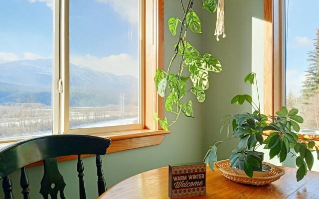Golden Mountain View Suites