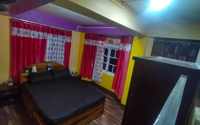 Roofscape Homestay