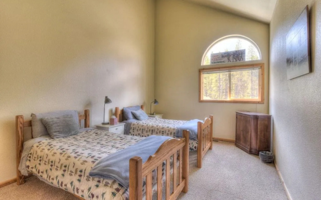Shady Maple Retreat