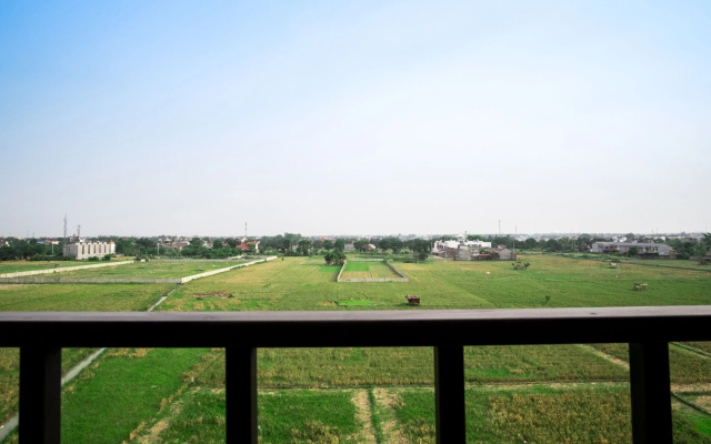 Skyview Setiabudi Premium by OYO Rooms