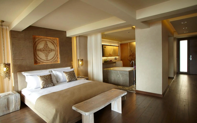 Martı Hemithea Hotel