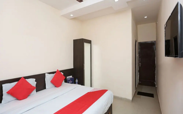 OYO 3201 Hotel Jhankar