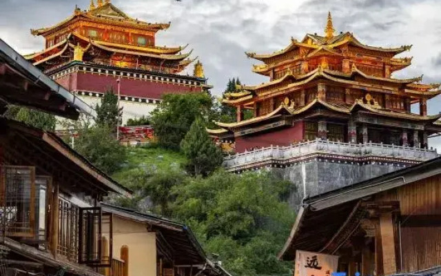 Zhìyǎ Cozy Snowland Zen Oxygen Homestay | Dukezong Ancient City