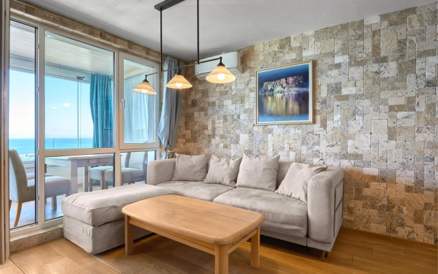 Fancy 1BD Apartment with Spacious Terrace and Marvelous Sea View